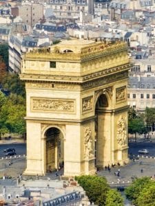 Arc-de-Triomphe-Paris-in-the-sunlight