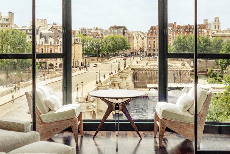 What-to-know-before-visiting-Paris-hotellerie-of-samaritaine